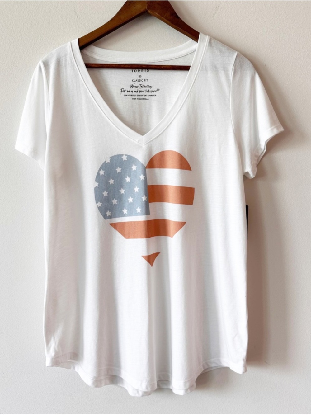 Torrid American Flag Heart Graphic V-Neck Tee White Plus Size 00 NWT